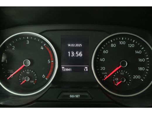Volkswagen Crafter 2.0 TDI L3H2 140PK 3000KG Trekgew. Trekhaak Airco Camera Cruise Carplay 3 Persoons Elektrpakket ActivLease financial lease