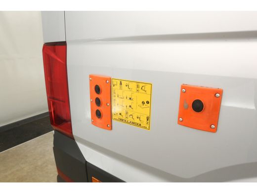 Volkswagen Crafter 35 2.0 TDI L4H3 141PK DSG Automaat dHollandia Laadklep Airco Camera Carplay Cruise Navigatie PDC ... ActivLease financial lease