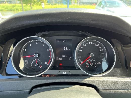 Volkswagen Golf 1.0 TSI Comfortline | 115Pk | ACC | Clima | A-Camera | Navi | APP Connect | ActivLease financial lease