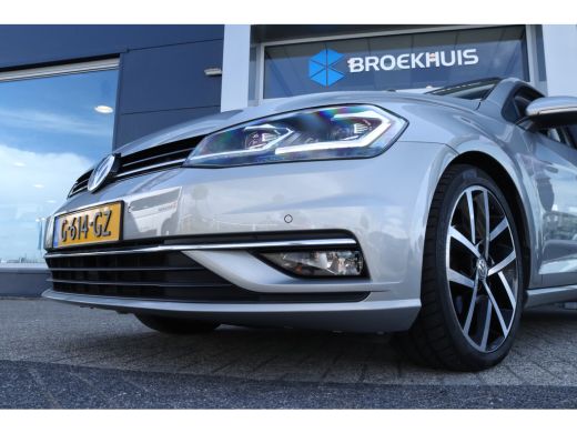 Volkswagen Golf 1.0 TSI Highline | ACC | Pano | Dynaudio | Massage | Carplay | Camera | Virtualcockpit | LED | ActivLease financial lease