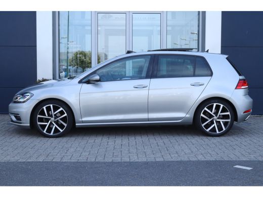 Volkswagen Golf 1.0 TSI Highline | ACC | Pano | Dynaudio | Massage | Carplay | Camera | Virtualcockpit | LED | ActivLease financial lease