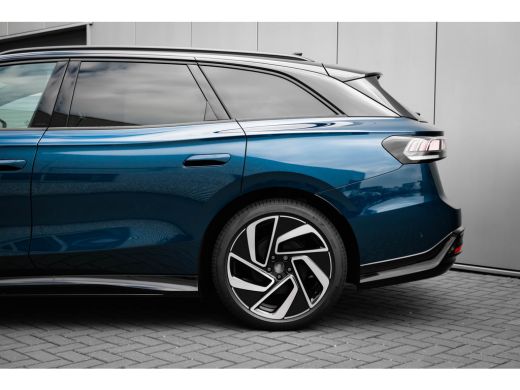 Volkswagen ID.7 Tourer Pro Business | Achterbank in ongelijke delen neerklapbaar incl. middenarmsteun en doorlaadmogelij... ActivLease financial lease