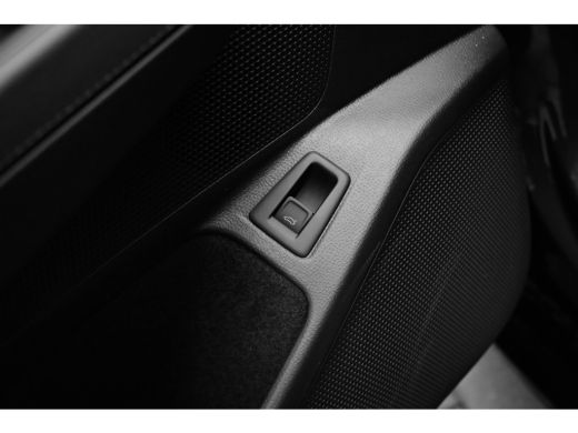Volkswagen ID.7 Tourer Pro Business | Achterbank in ongelijke delen neerklapbaar incl. middenarmsteun en doorlaadmogelij... ActivLease financial lease