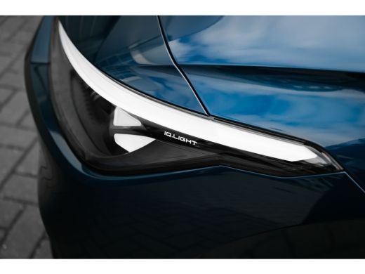 Volkswagen ID.7 Tourer Pro Business | Achterbank in ongelijke delen neerklapbaar incl. middenarmsteun en doorlaadmogelij... ActivLease financial lease