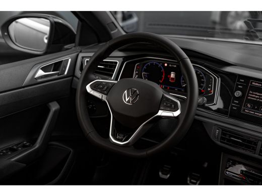 Volkswagen Taigo R-Line Edition Inclusief €2000,- inruilvoordeel | 'App-Connect' draadloze smartphone integratie |... ActivLease financial lease