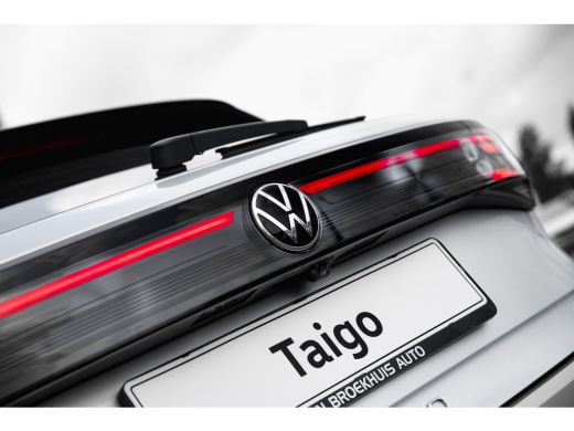 Volkswagen Taigo R-Line Edition Inclusief €2000,- inruilvoordeel | 'App-Connect' draadloze smartphone integratie |... ActivLease financial lease