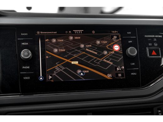 Volkswagen Taigo R-Line Edition Inclusief €2000,- inruilvoordeel | 'App-Connect' draadloze smartphone integratie |... ActivLease financial lease