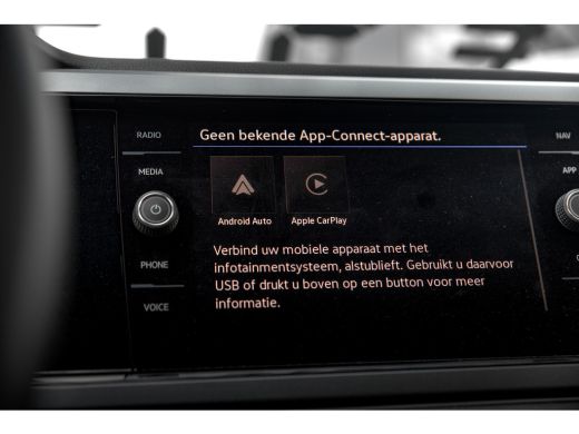 Volkswagen Taigo R-Line Edition Inclusief €2000,- inruilvoordeel | 'App-Connect' draadloze smartphone integratie |... ActivLease financial lease