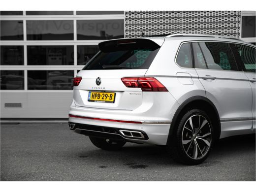 Volkswagen Tiguan 1.4 TSI eHybrid R-Line Business+ | Panorama Dak | Leder | ActivLease financial lease