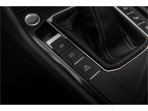Volkswagen Tiguan 1.4 TSI eHybrid R-Line Business+ | Panorama Dak | Leder | ActivLease financial lease