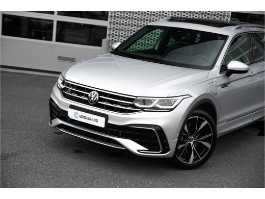Volkswagen Tiguan 1.4 TSI eHybrid R-Line Business+ | Panorama Dak | Leder | ActivLease financial lease