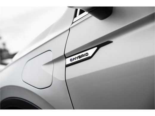 Volkswagen Tiguan 1.4 TSI eHybrid R-Line Business+ | Panorama Dak | Leder | ActivLease financial lease