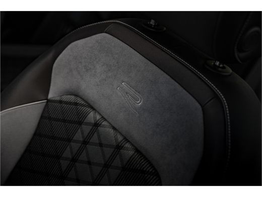 Volkswagen Tiguan 1.4 TSI eHybrid R-Line Business+ | Panorama Dak | Trekhaak | ActivLease financial lease