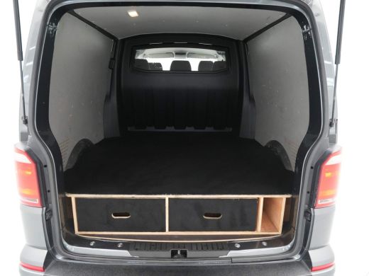 Volkswagen Transporter 2.0 TDI 102pk L2H1 DC Navigatie Airco Cruise Bluetooth ActivLease financial lease