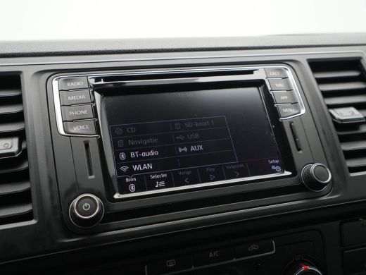 Volkswagen Transporter 2.0 TDI 102pk L2H1 DC Navigatie Airco Cruise Bluetooth ActivLease financial lease
