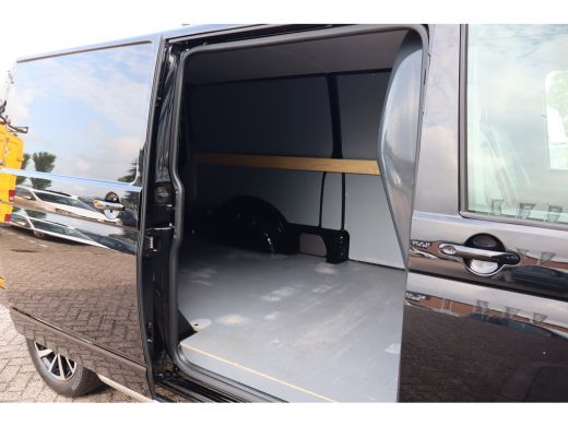 Volkswagen Transporter | Achteruitrijcamera | Apple Carplay/Android Auto|telefoonintegratie premium | Kunstlederen bekle... ActivLease financial lease