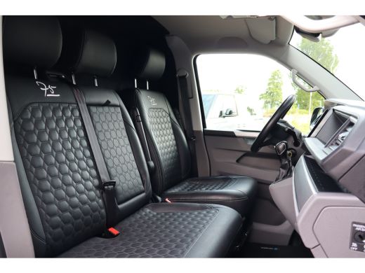 Volkswagen Transporter | Achteruitrijcamera | Apple Carplay/Android Auto|telefoonintegratie premium | Kunstlederen bekle... ActivLease financial lease