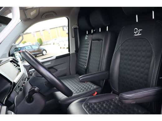 Volkswagen Transporter | Achteruitrijcamera | Apple Carplay/Android Auto|telefoonintegratie premium | Kunstlederen bekle... ActivLease financial lease