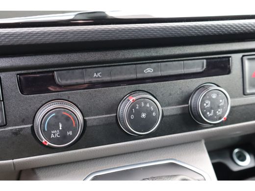 Volkswagen Transporter | Achteruitrijcamera | Apple Carplay/Android Auto|telefoonintegratie premium | Kunstlederen bekle... ActivLease financial lease