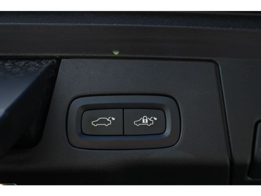 Volvo  XC60 T6 AWD Inscription | Panoramadak | Memory | Standkachel | Getint glas | Trekhaak | 20-Inch ActivLease financial lease