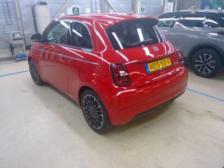 Fiat 500 3+1 La Prima 42 kWh 3-Fase | Vol-Leder | Navigatie | Achteruitrijcamera | Stoelverwarming | Adapt...