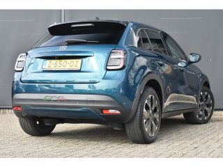 Fiat 600E La Prima 54 kWh | Vol-Leder | Elektr. Achterklep | Navigatie | Stoelverwarming | achteruitrijcame...