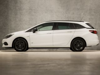 Opel Astra Sports Tourer 1.2 Design & Tech (APPLE CARPLAY, NAVIGATIE, CAMERA, CLIMATE, GITINT GLAS, LEDER, S...