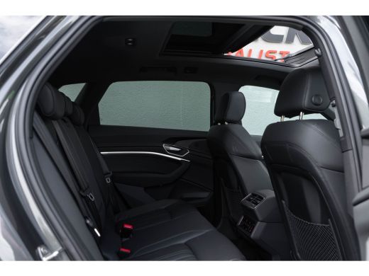 Audi e-tron 55 S-line Quattro / Luchtvering/ Standkachel/ Cruise Control/ Panoramadak/ 300kW (408PK) ActivLease financial lease