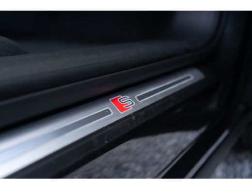 Audi e-tron 55 S-line Quattro / Luchtvering/ Standkachel/ Cruise Control/ Panoramadak/ 300kW (408PK) ActivLease financial lease