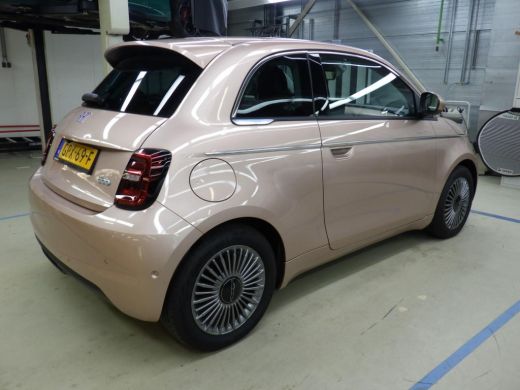 Fiat 500E Urban 42 kWh | Pack Style & Comfort | Achteruitrijcamera | Dodehoek-Detectie | Parkeersensoren | ... ActivLease financial lease
