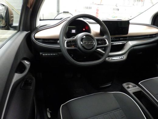 Fiat 500E Urban 42 kWh | Pack Style & Comfort | Achteruitrijcamera | Dodehoek-Detectie | Parkeersensoren | ... ActivLease financial lease