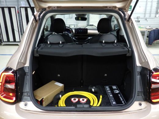 Fiat 500E Urban 42 kWh | Pack Style & Comfort | Achteruitrijcamera | Dodehoek-Detectie | Parkeersensoren | ... ActivLease financial lease