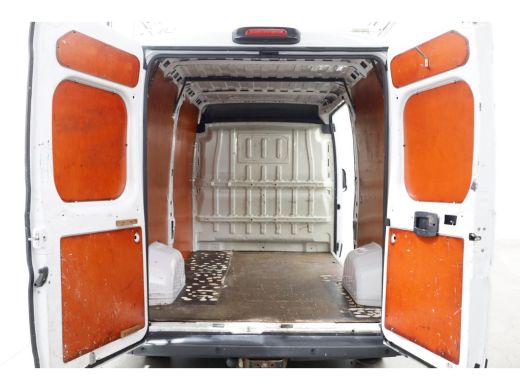 Fiat Ducato 30 2.3 MultiJet 130pk E6 L2H2 Glasresteel Airco/Navi/Camera 03-2017 ActivLease financial lease