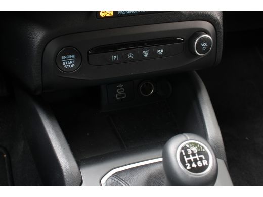 Ford Focus 1.0EB HYBRID TITANIUM | NL-AUTO! | 1 EIGENAAR! | GROOT SCHERM NAVI | DRAADLOOS CARPLAY | CLIMA | ... ActivLease financial lease