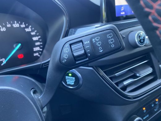 Ford FOCUS Wagon 125 PK EcoBoost ST Line-X | TREKHAAK WEGKLAPBAAR| B&O SOUND| CAMERA| DAB| NAVIGATIE| PARKEERSENSO... ActivLease financial lease