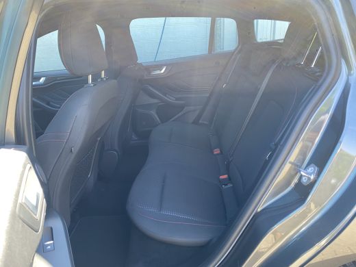 Ford FOCUS Wagon 125 PK EcoBoost ST Line-X | TREKHAAK WEGKLAPBAAR| B&O SOUND| CAMERA| DAB| NAVIGATIE| PARKEERSENSO... ActivLease financial lease