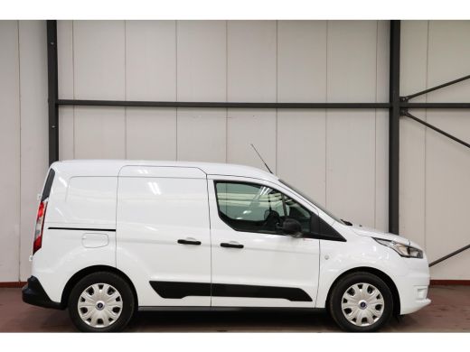 Ford Transit Connect 1.5 EcoBlue MET INRICHTING EN TREKHAAK ActivLease financial lease