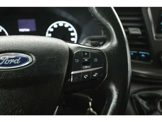 Ford Transit Custom 280 2.0 TDCI L1H1 2800KG Trekgew. Trekhaak Airco Cruise LED Navigatie Imperiaal 3 Persoons Laadru... ActivLease financial lease