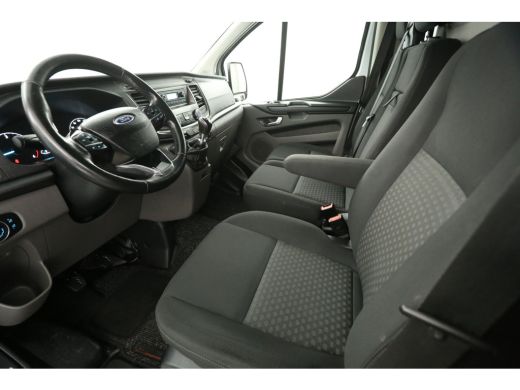 Ford Transit Custom 280 2.0 TDCI L1H1 2800KG Trekgew. Trekhaak Airco Cruise LED Navigatie Imperiaal 3 Persoons Laadru... ActivLease financial lease