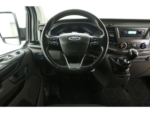 Ford Transit Custom 280 2.0 TDCI L1H1 2800KG Trekgew. Trekhaak Airco Cruise LED Navigatie Imperiaal 3 Persoons Laadru... ActivLease financial lease