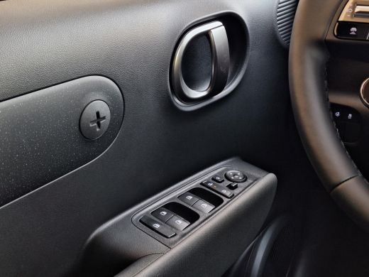 Hyundai Inster Evolve 49 kWh Winter & Tech | 3.000,- korting | Direct uit voorraad leverbaar | ActivLease financial lease