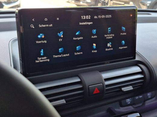 Hyundai Inster Evolve Sky 49 kWh Winter & Tech | 3.000,- korting | Direct uit voorraad leverbaar | ActivLease financial lease