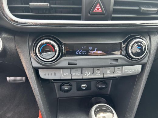 Hyundai KONA 1.6 GDI HEV Fashion | Lederen bekleding | Navigatiesysteem | Lichtmetalenvelgen | Cruise control ... ActivLease financial lease