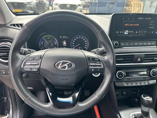 Hyundai KONA 1.6 GDI HEV Fashion | Lederen bekleding | Navigatiesysteem | Lichtmetalenvelgen | Cruise control ... ActivLease financial lease