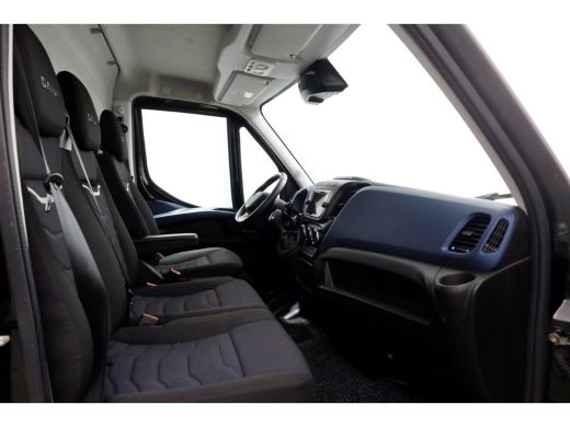 Iveco Daily 40C18 3.0 180pk L2H2 HiMatic Automaat LED/Inrichting/Trekhaak 3500kg 03-2021 ActivLease financial lease