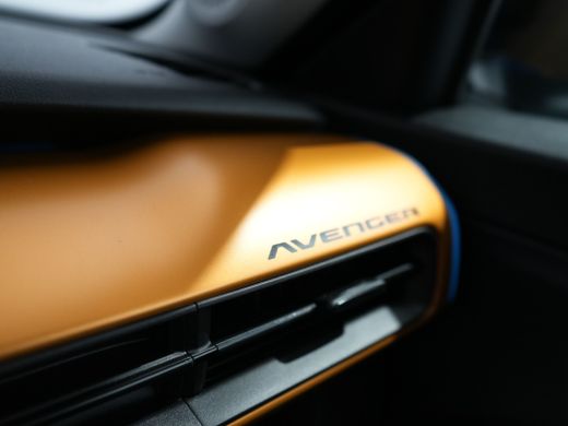 Jeep Avenger 1st Edition | Infotainment Pack ActivLease financial lease