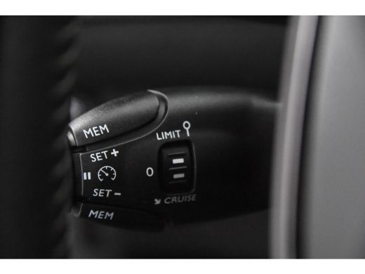 Peugeot 2008 Allure 130 *1ste Eigenaar*Leer*Navigatie*360 Camera* ActivLease financial lease