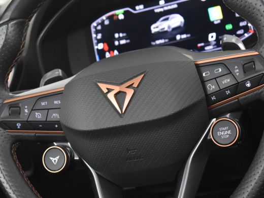 CUPRA Leon Sportstourer 1.4 e-Hybrid VZ Copper Edition Panoramadak | Leder bekleding | Keyless | Dodehoekdetectie | Park ... ActivLease financial lease