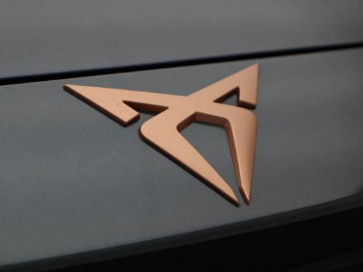 CUPRA Leon Sportstourer 1.5 TSi 272 Pk e-Hybrid VZ Performance | Full LED | Trekhaak | 19 Inch | Camera | Stoelverwarming... ActivLease financial lease