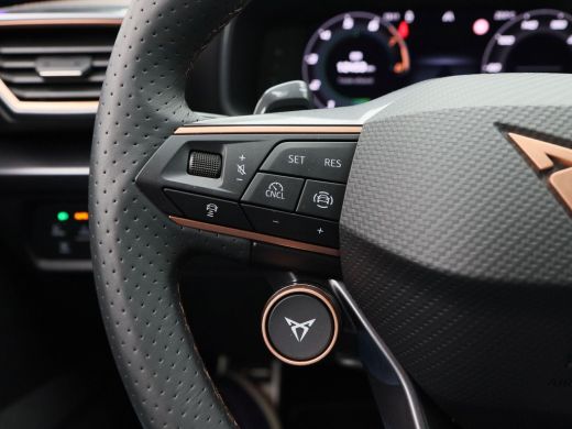 CUPRA Leon Sportstourer 1.5 TSi 272 Pk e-Hybrid VZ Performance | Full LED | Trekhaak | 19 Inch | Camera | Stoelverwarming... ActivLease financial lease
